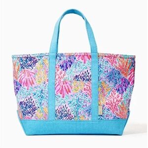 Lilly Pulitzer Mercato Tote in Splash Dance